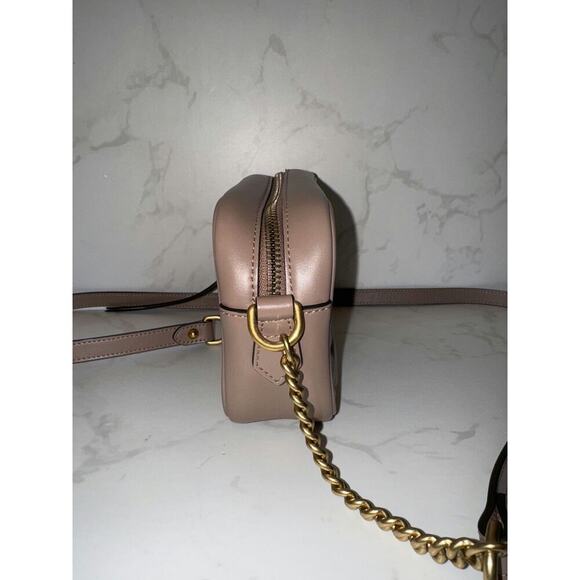 Gucci GG Marmont Mini Camera Bag in Taupe Leather - Excellent Condition - Picture 4 of 7